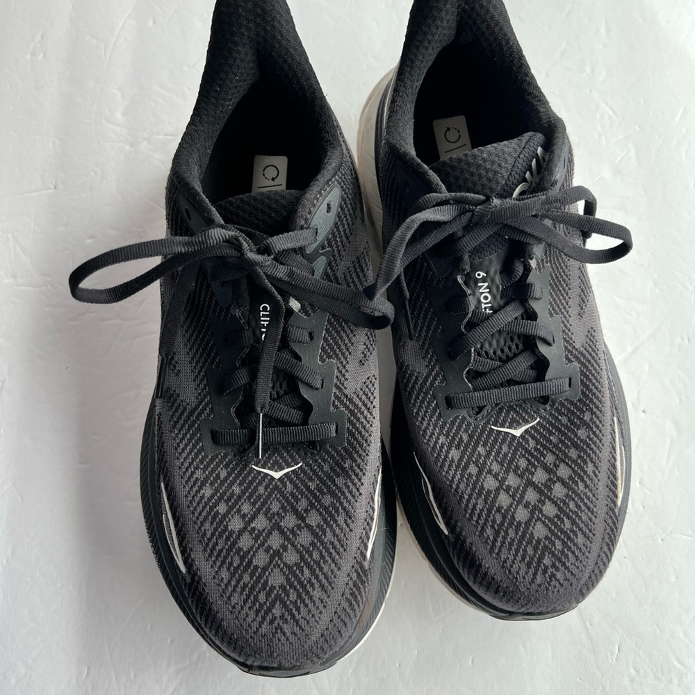 Hoka Clifton 9